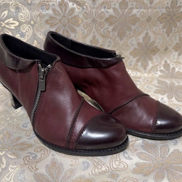 Arnold Churgin Leather ankle booties - Picture 3 of 8